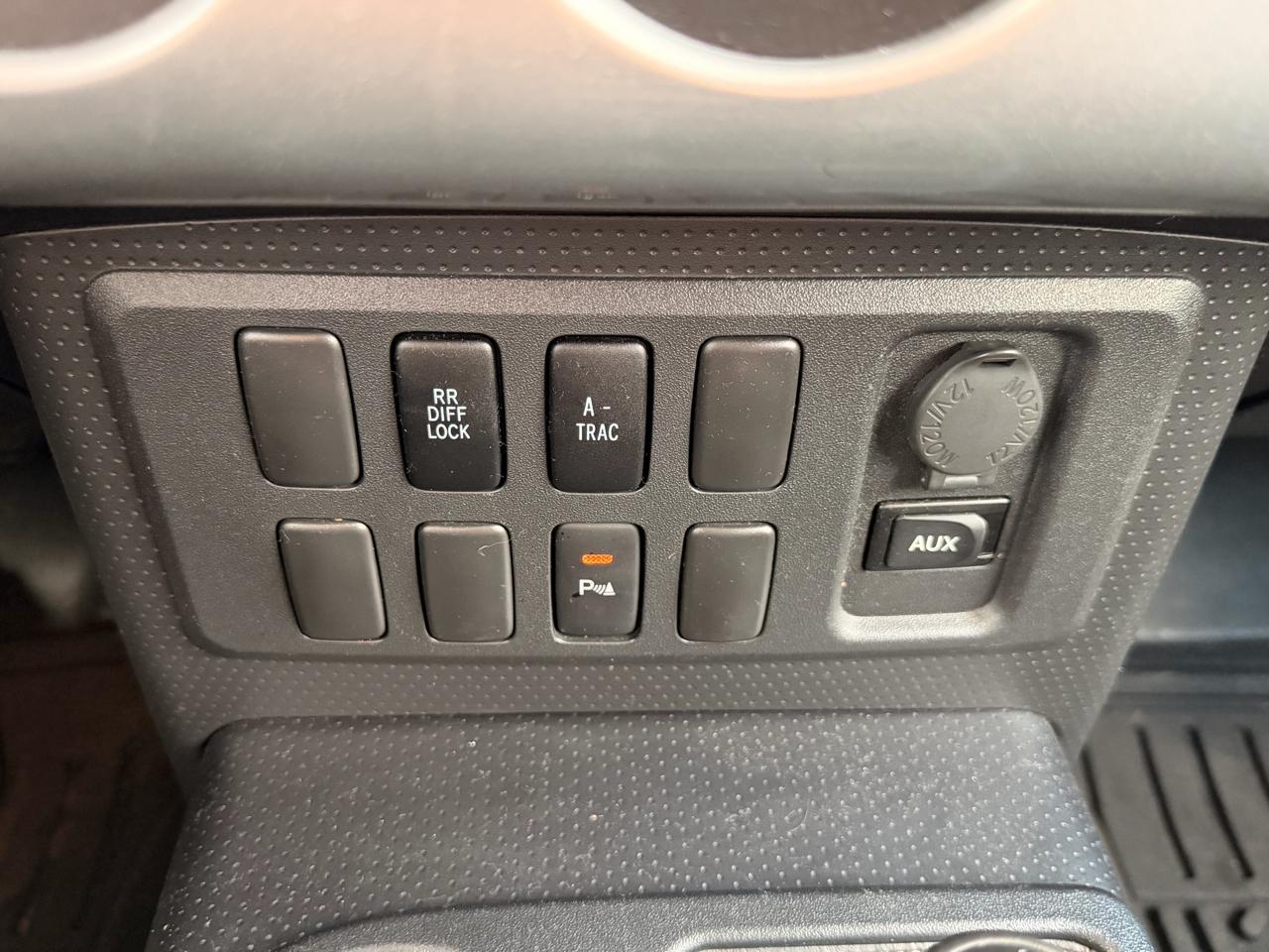 Toyota FJ Cruiser 4WD 4dr Man (Natl) 2008