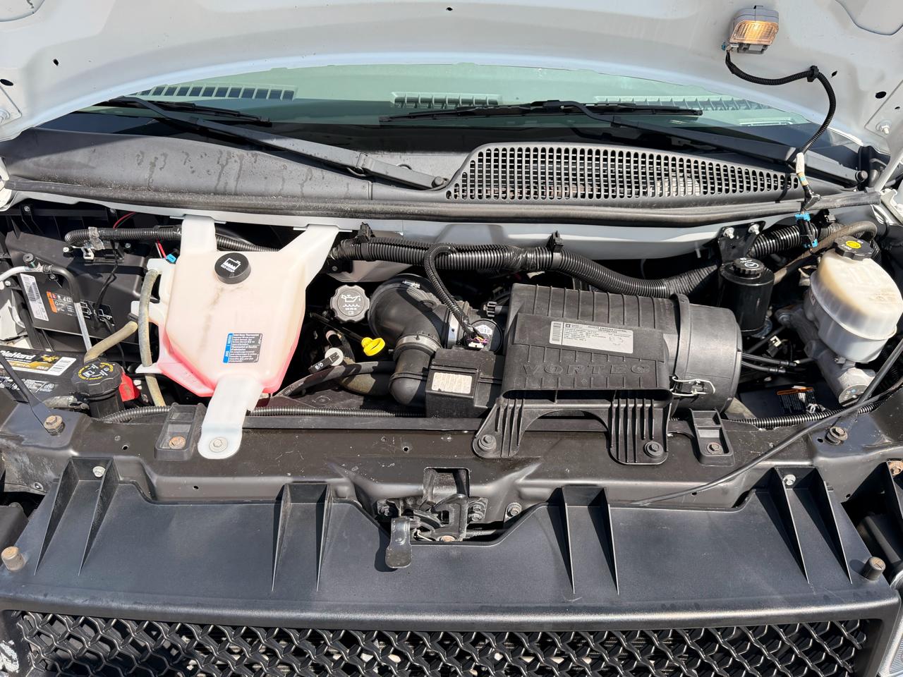 Chevrolet Express Passenger RWD 3500 155" 1LT 2012