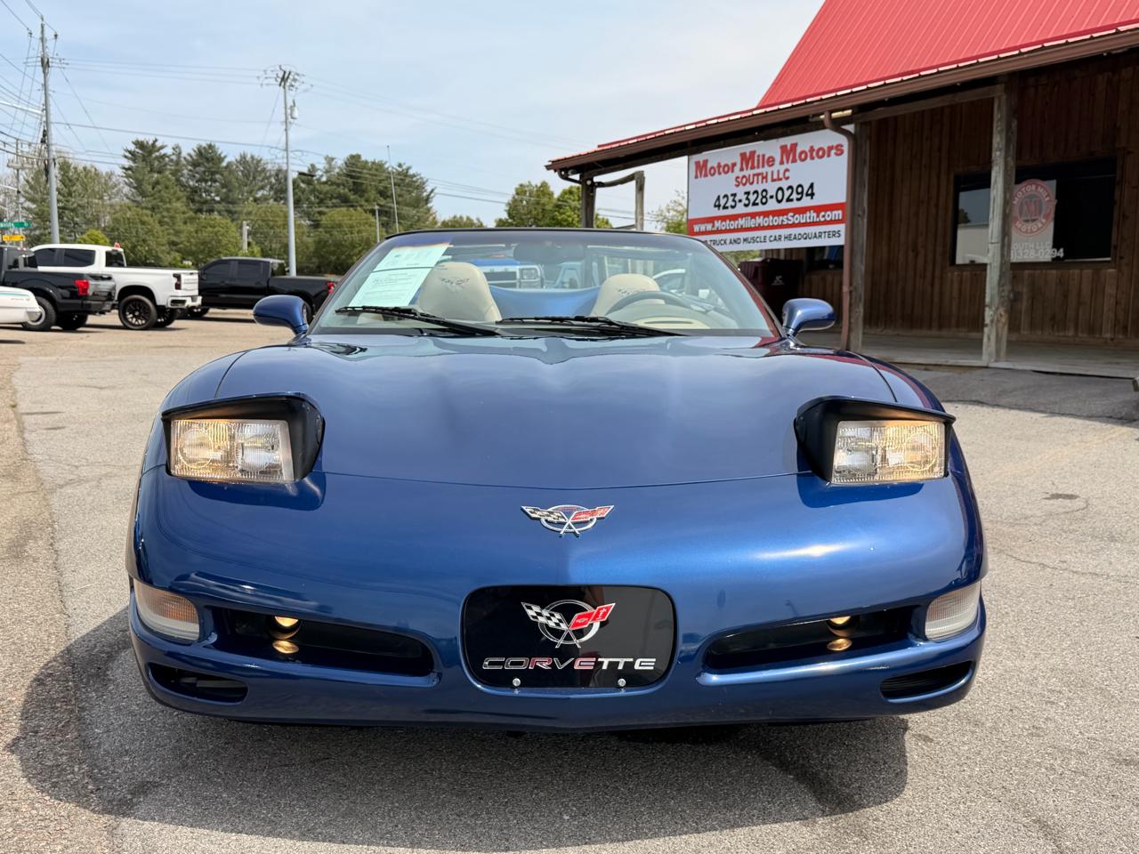 Chevrolet Corvette 2dr Convertible 2004