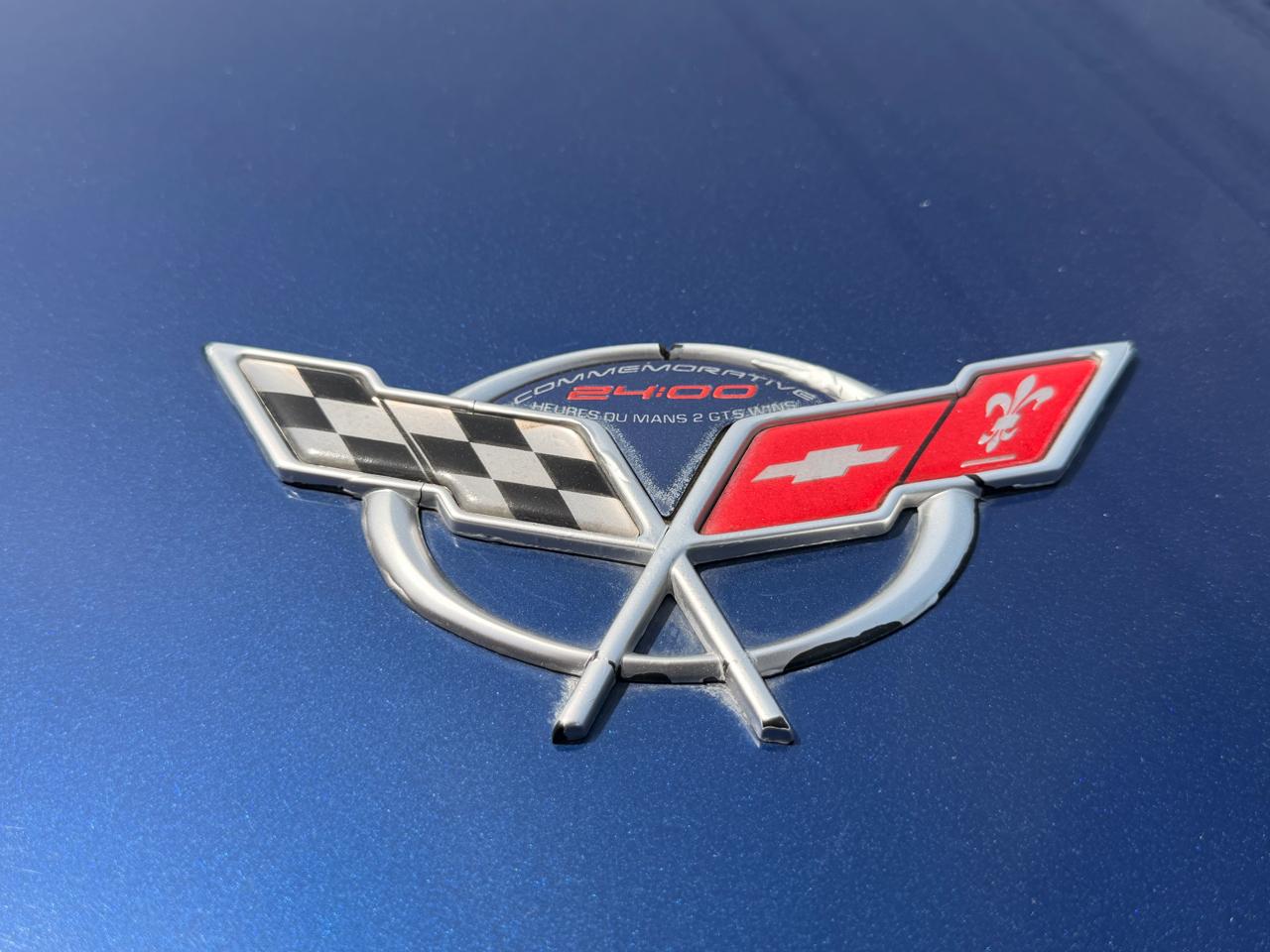 Chevrolet Corvette 2dr Convertible 2004