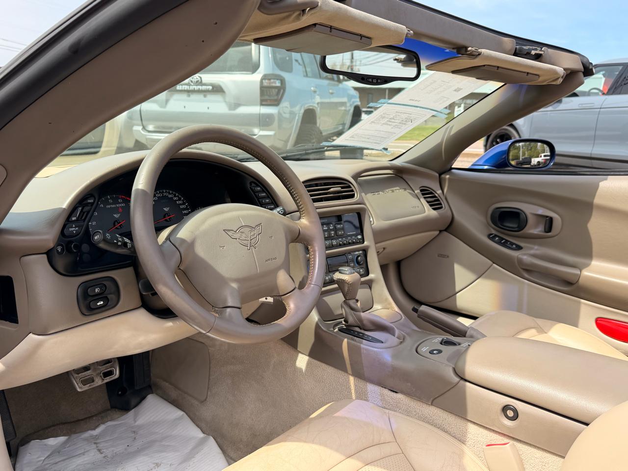 Chevrolet Corvette 2dr Convertible 2004