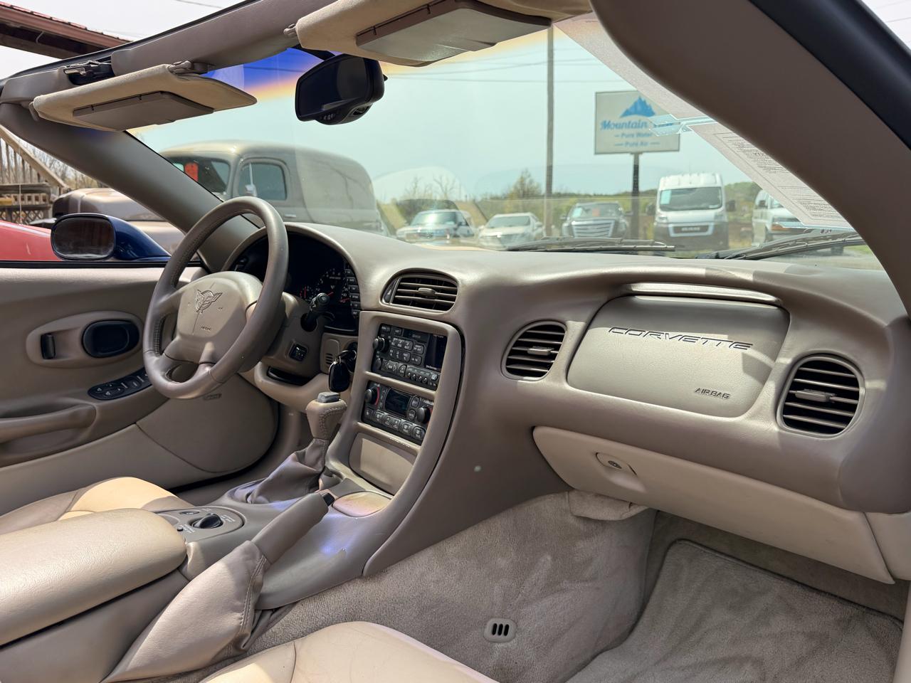 Chevrolet Corvette 2dr Convertible 2004