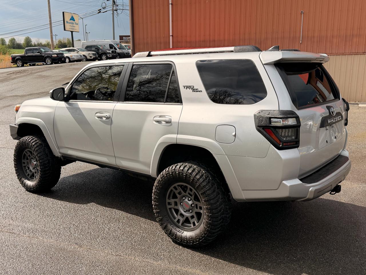 Toyota 4Runner 4WD 4dr V6 Trail Premium (Natl) 2016