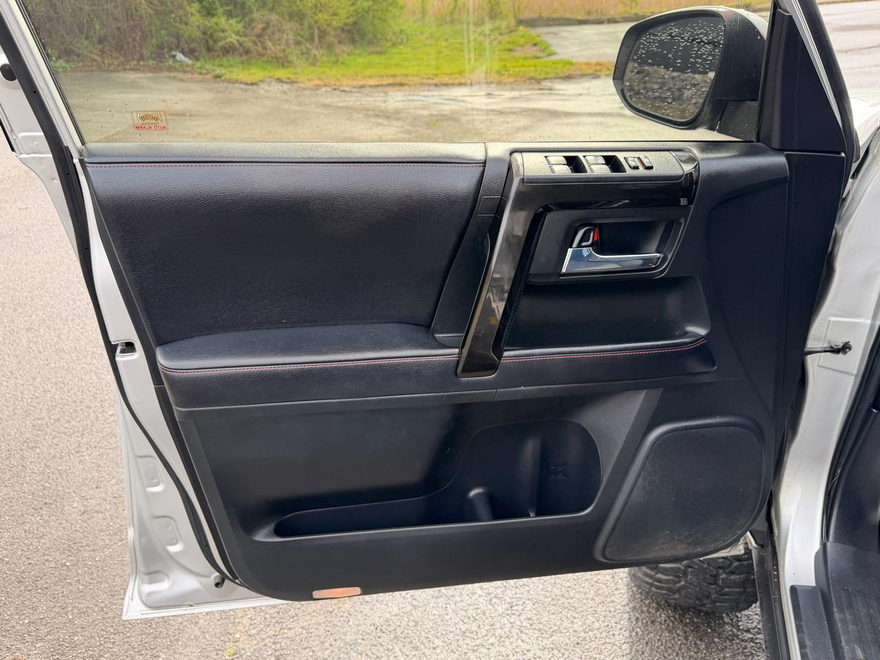 Toyota 4Runner 4WD 4dr V6 Trail Premium (Natl) 2016