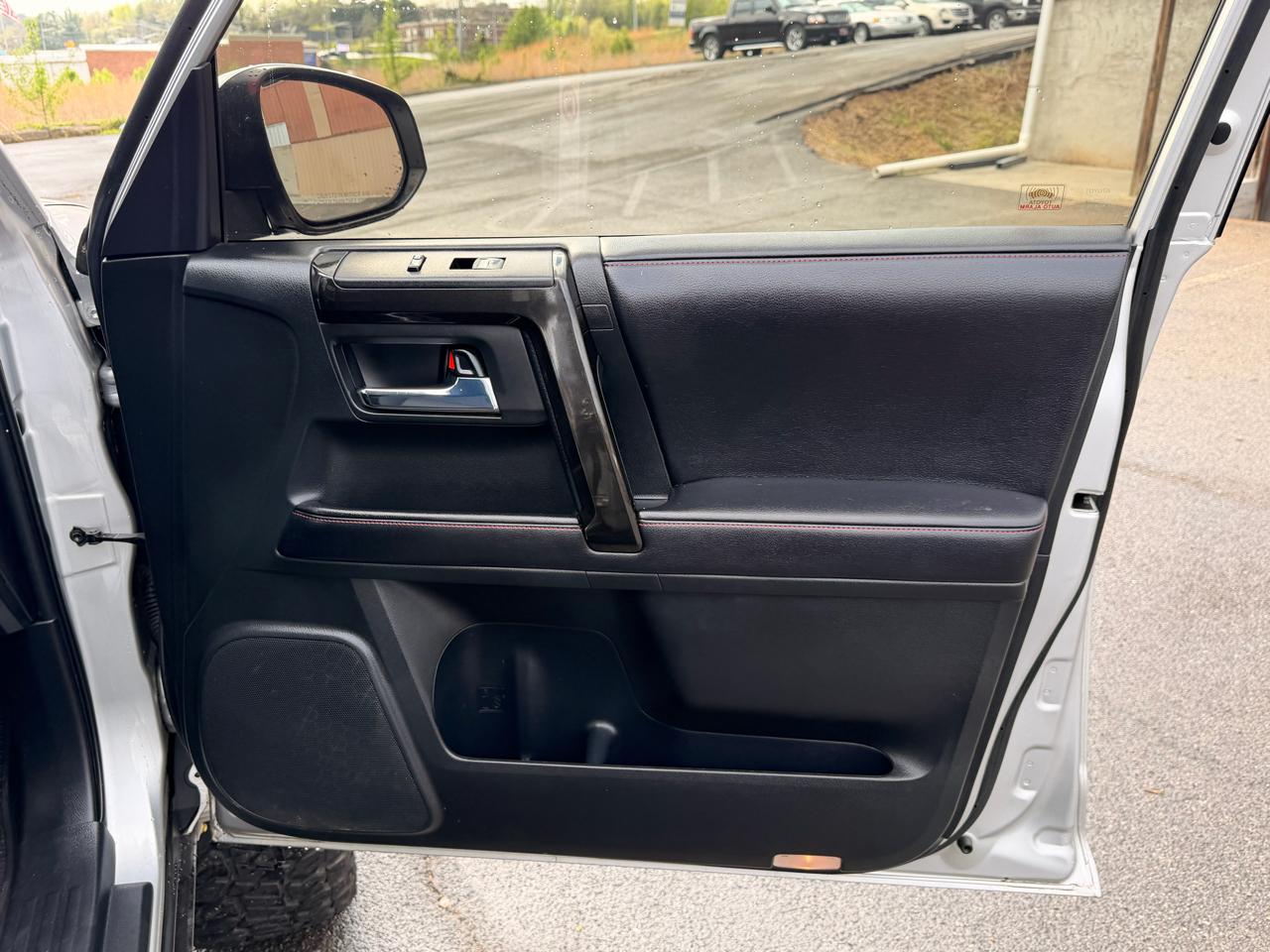 Toyota 4Runner 4WD 4dr V6 Trail Premium (Natl) 2016