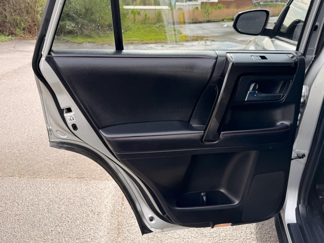 Toyota 4Runner 4WD 4dr V6 Trail Premium (Natl) 2016