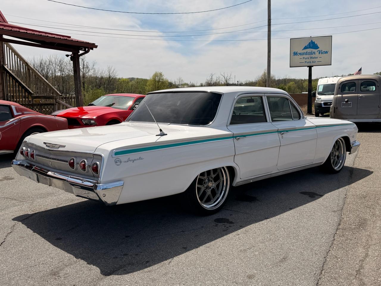 Chevrolet Impala 4dr Base Sdn 1962