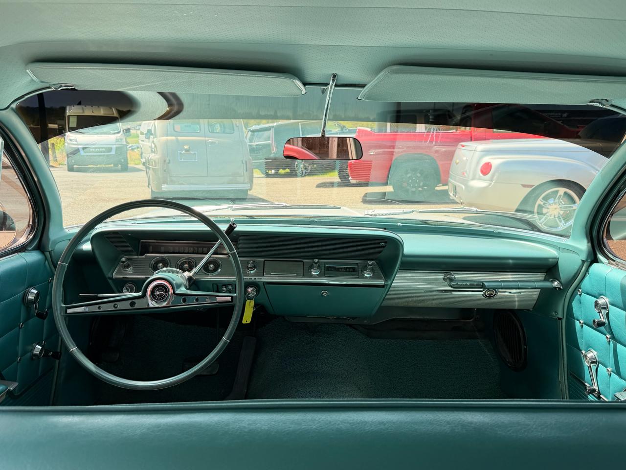 Chevrolet Impala 4dr Base Sdn 1962