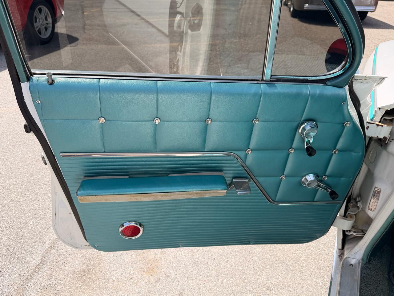 Chevrolet Impala 4dr Base Sdn 1962