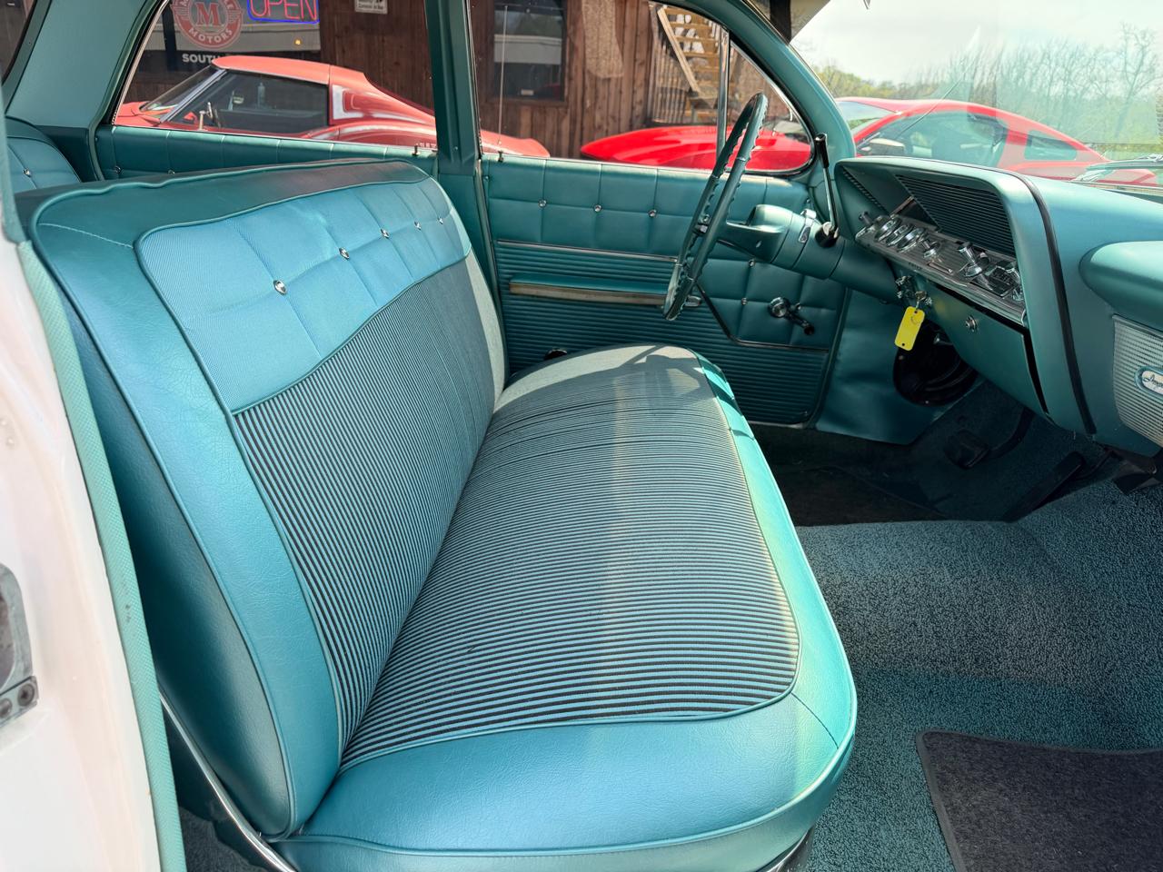 Chevrolet Impala 4dr Base Sdn 1962