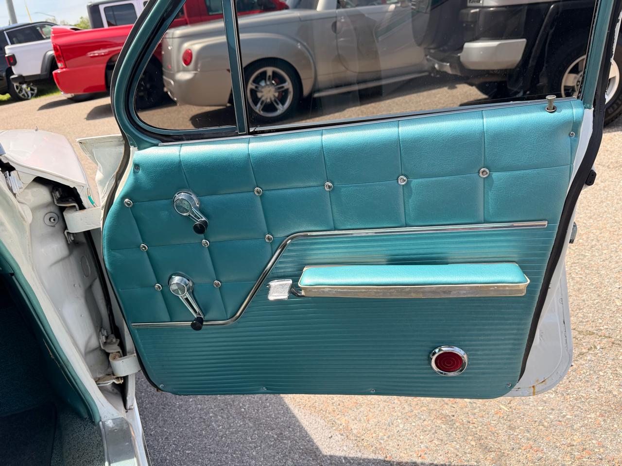 Chevrolet Impala 4dr Base Sdn 1962