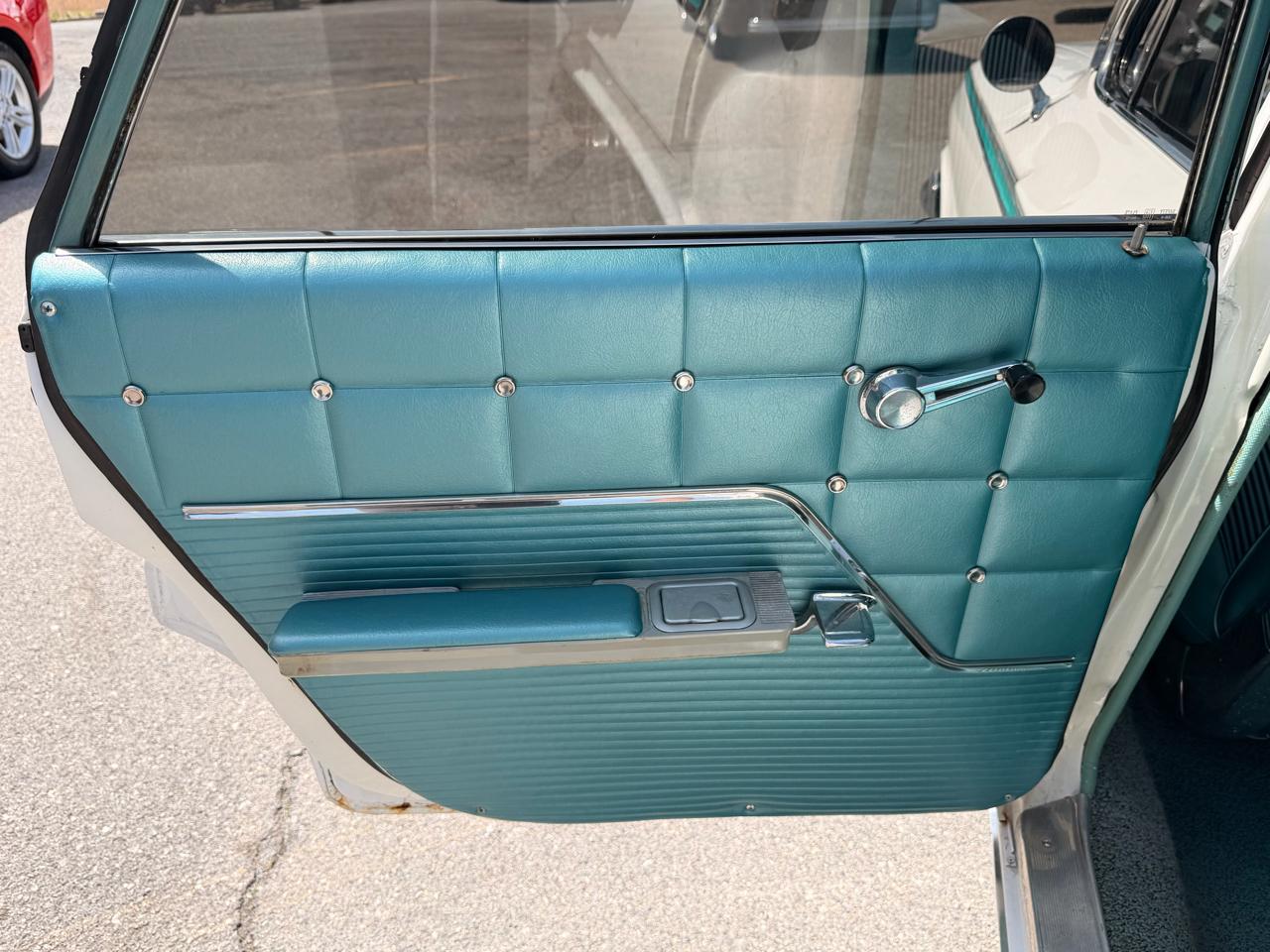 Chevrolet Impala 4dr Base Sdn 1962