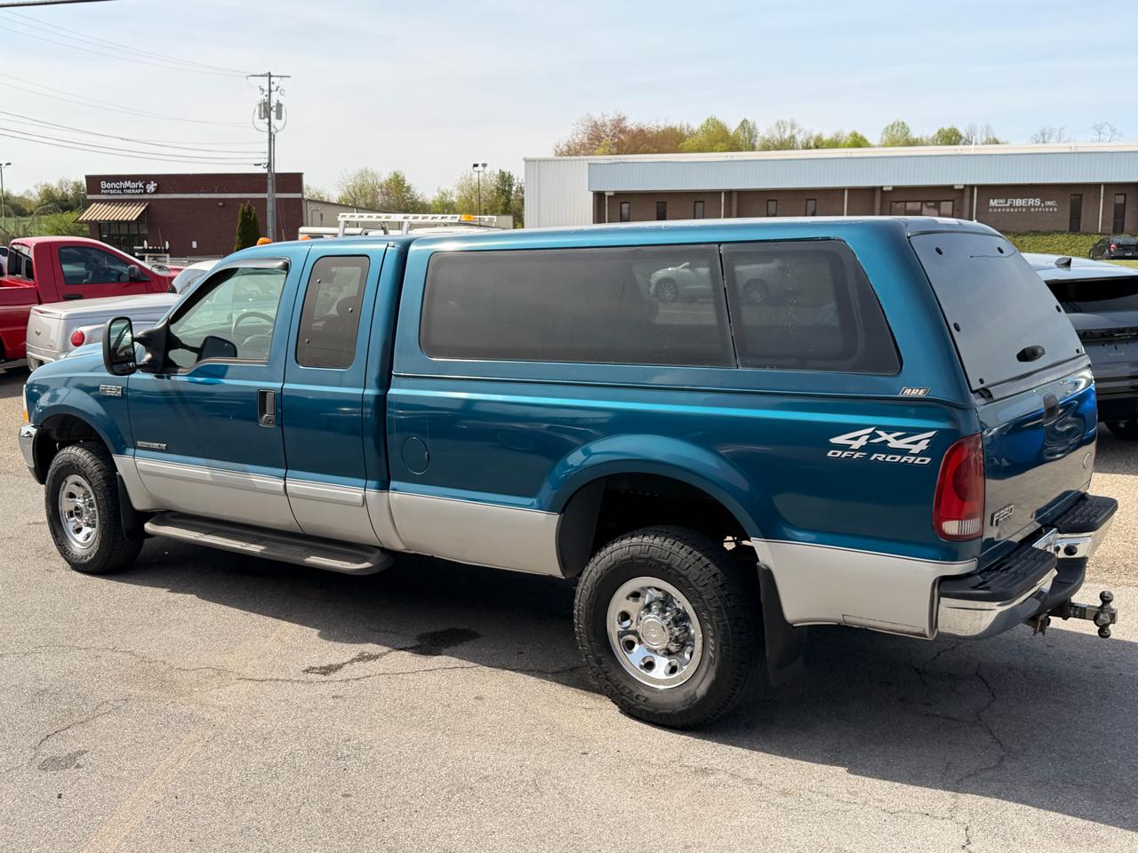 Ford Super Duty F-250 Supercab 142" Lariat 4WD 2002