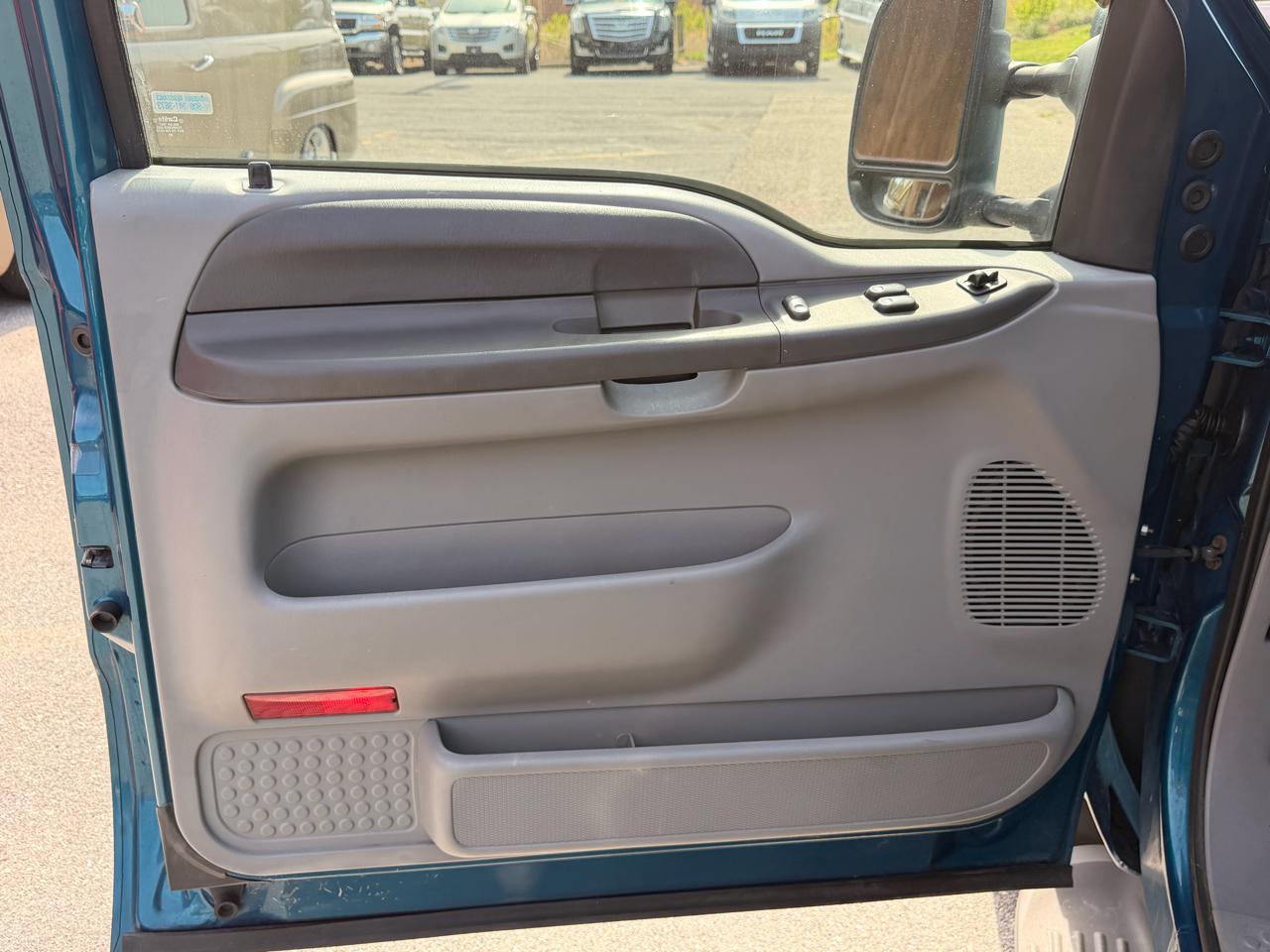 Ford Super Duty F-250 Supercab 142" Lariat 4WD 2002