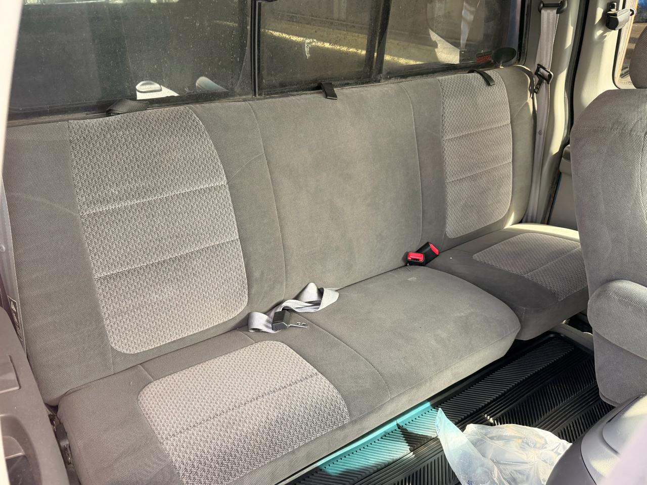 Ford Super Duty F-250 Supercab 142" Lariat 4WD 2002