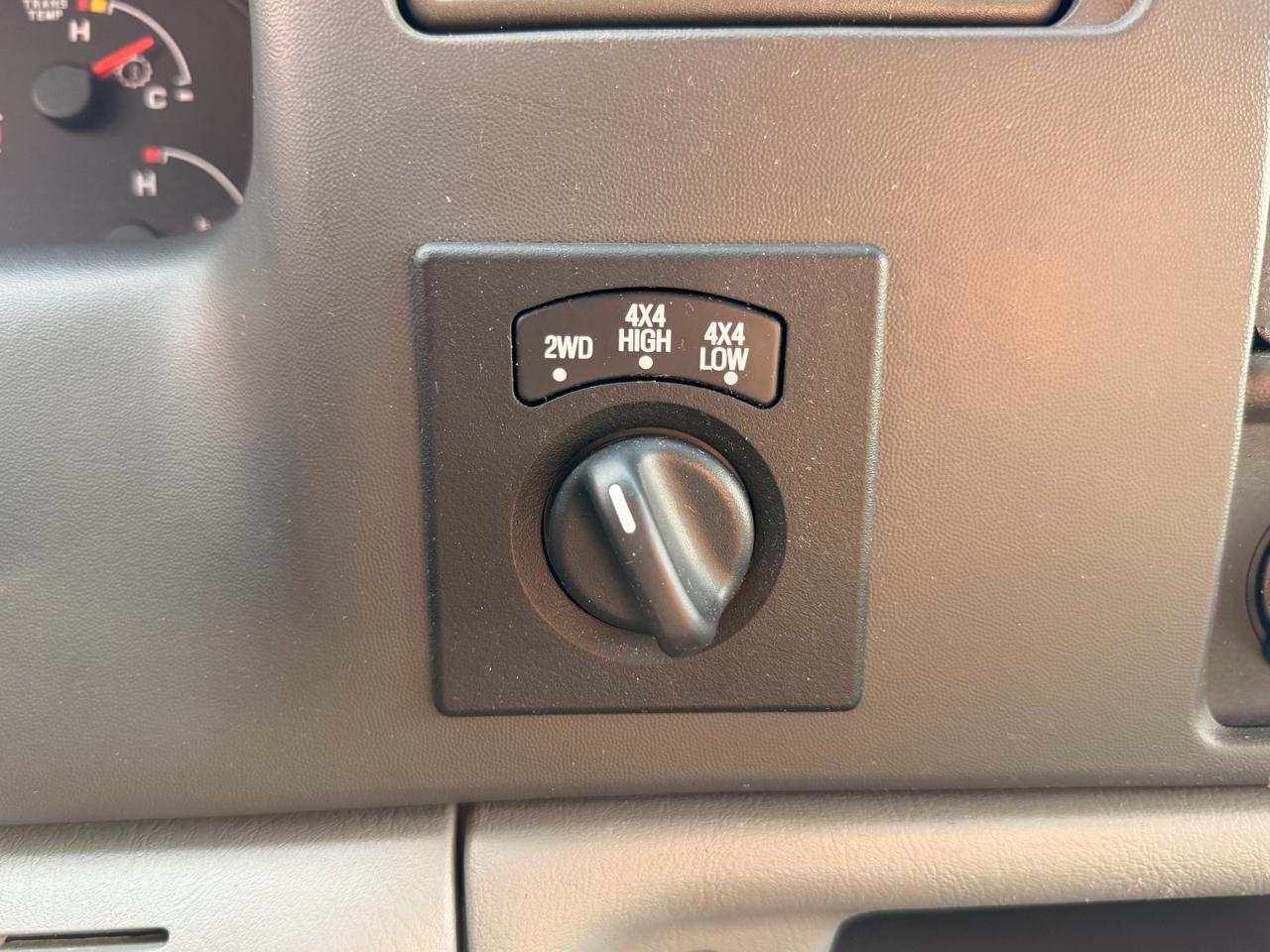 Ford Super Duty F-250 Supercab 142" Lariat 4WD 2002