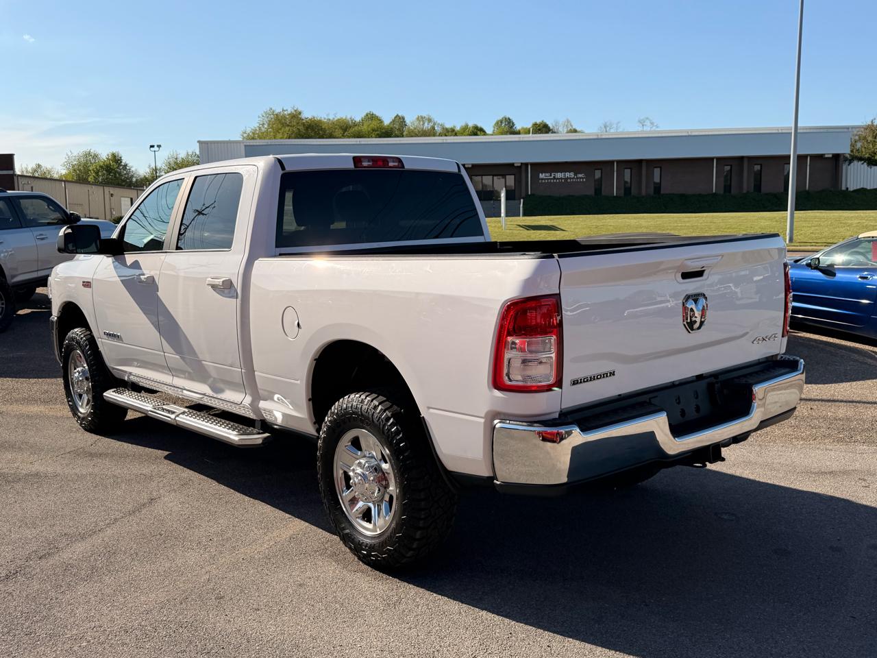 RAM 2500 Big Horn 4x4 Crew Cab 6'4" Box 2021