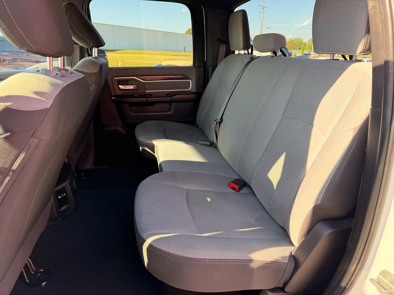 RAM 2500 Big Horn 4x4 Crew Cab 6'4" Box 2021