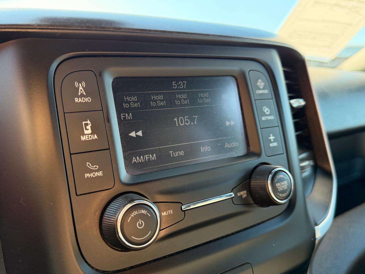 RAM 2500 Big Horn 4x4 Crew Cab 6'4" Box 2021