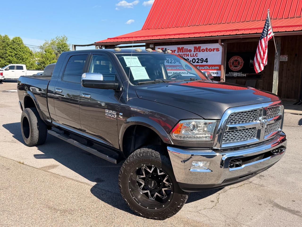 RAM 2500 4WD Mega Cab 160.5" Laramie 2014