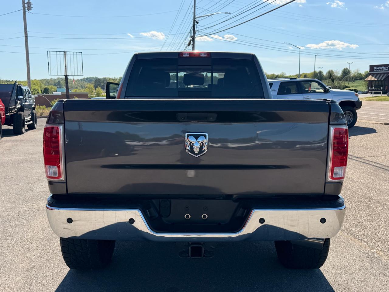 RAM 2500 4WD Mega Cab 160.5" Laramie 2014