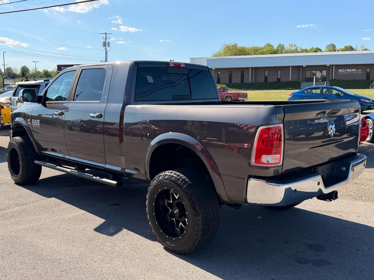 RAM 2500 4WD Mega Cab 160.5" Laramie 2014