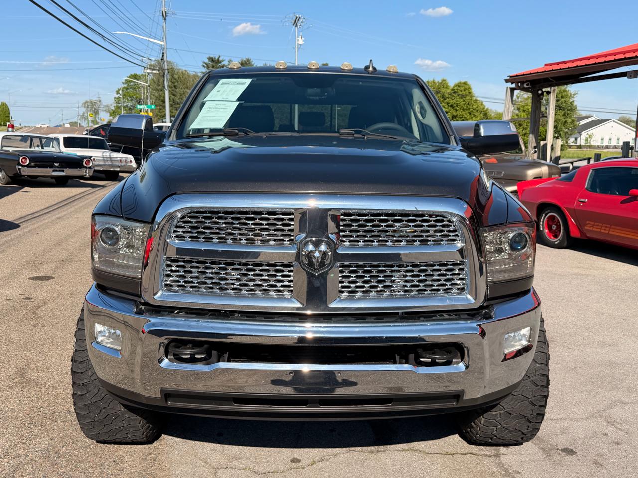 RAM 2500 4WD Mega Cab 160.5" Laramie 2014