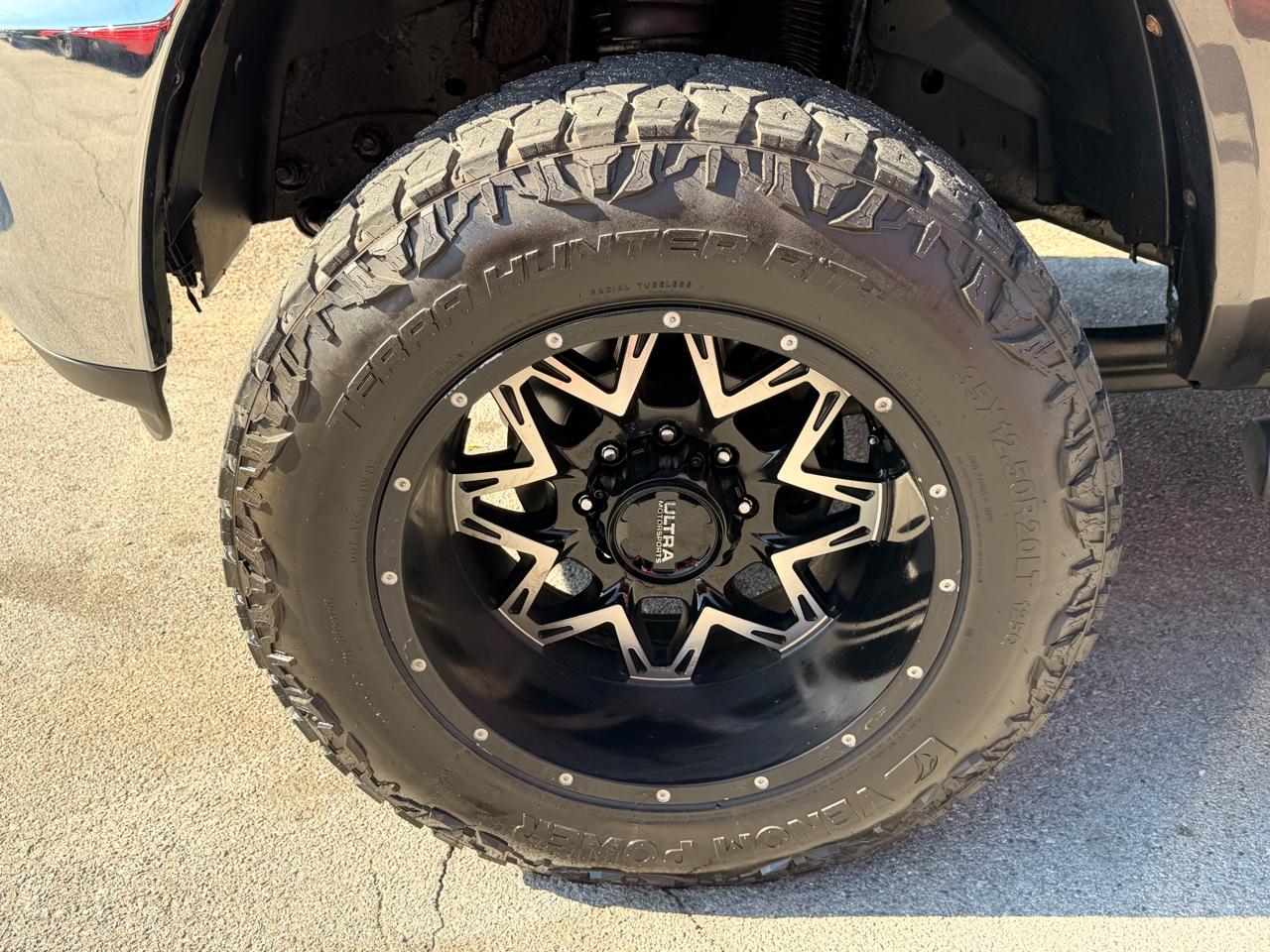 RAM 2500 4WD Mega Cab 160.5" Laramie 2014