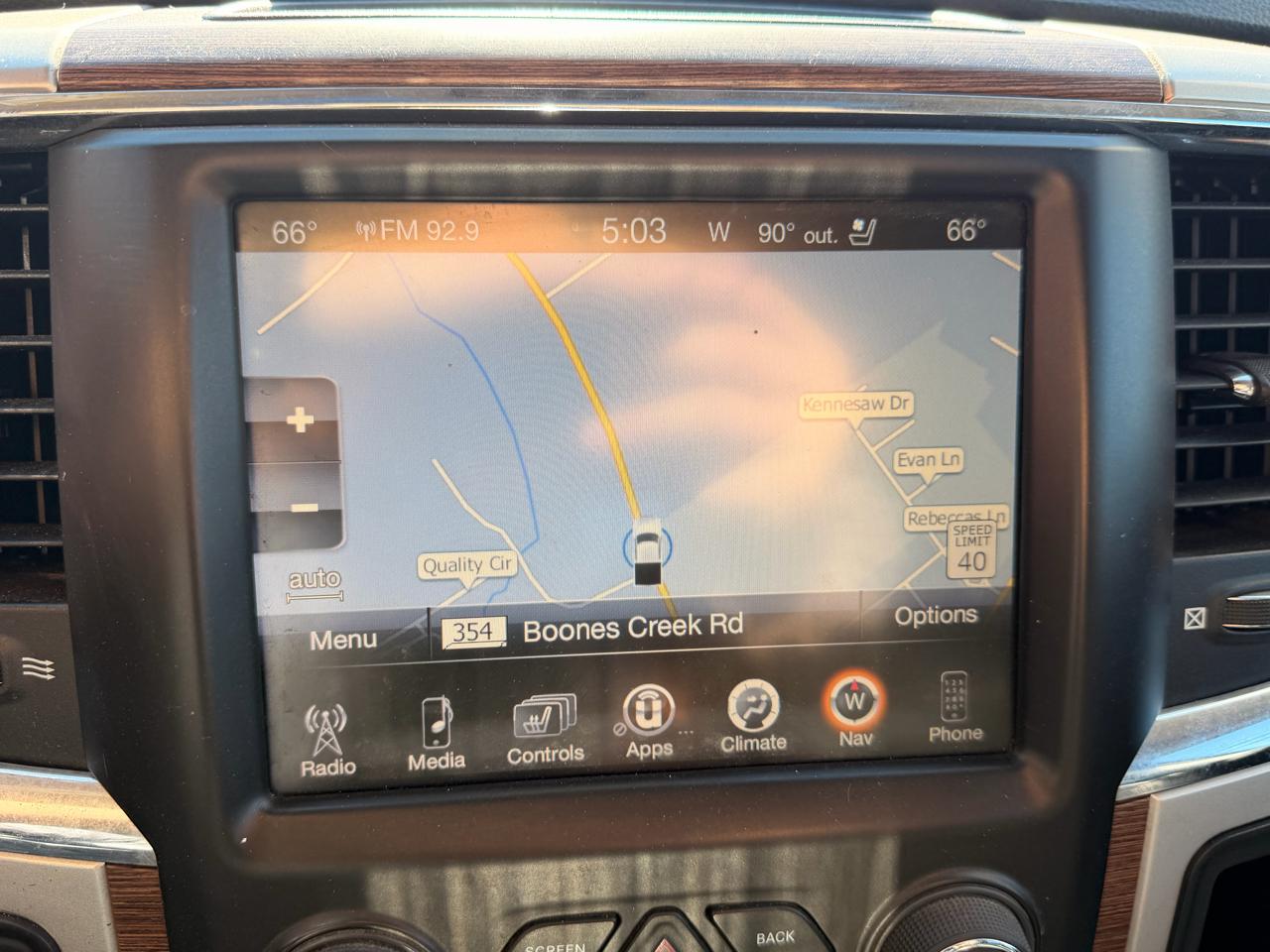 RAM 2500 4WD Mega Cab 160.5" Laramie 2014