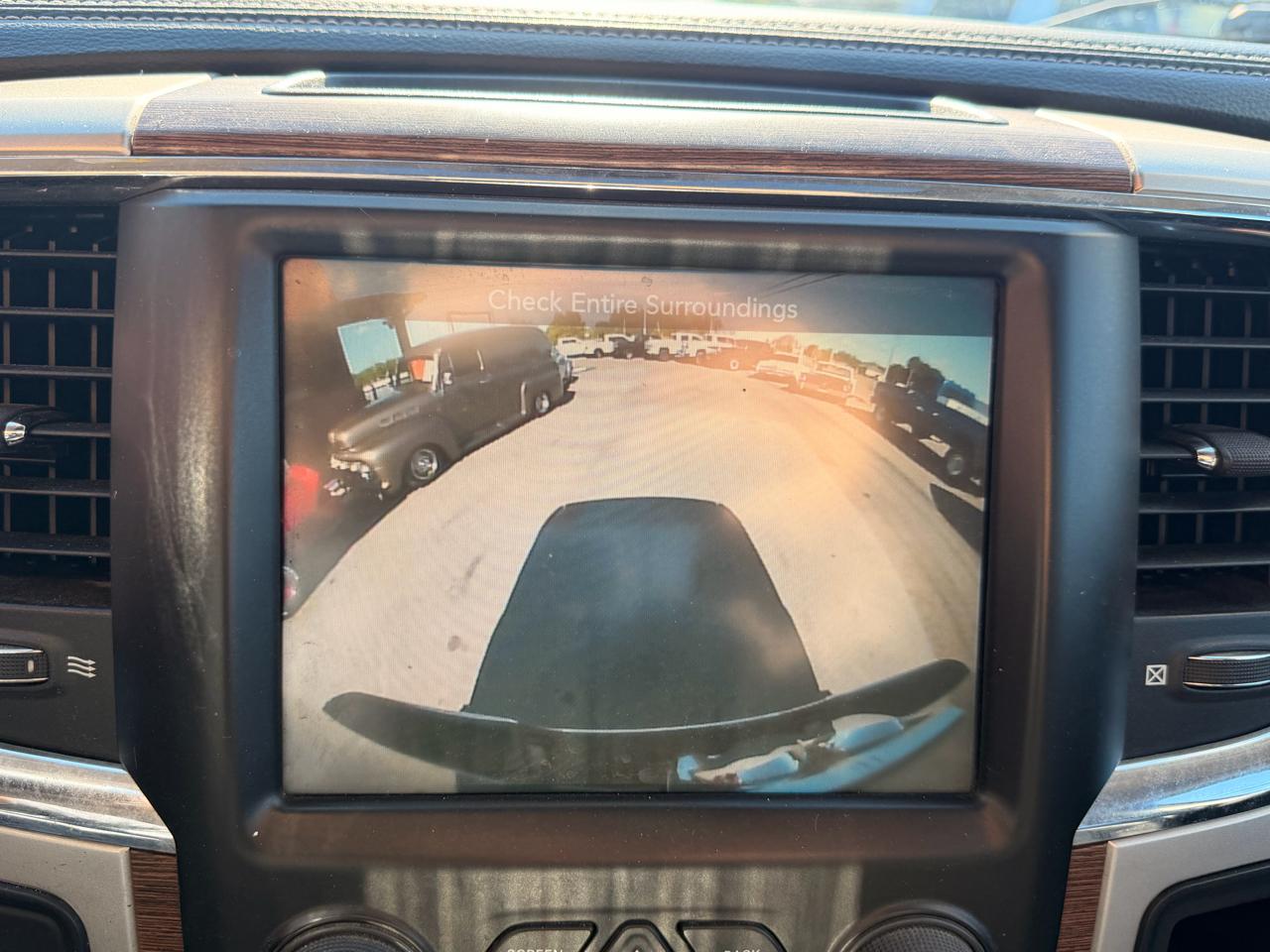 RAM 2500 4WD Mega Cab 160.5" Laramie 2014