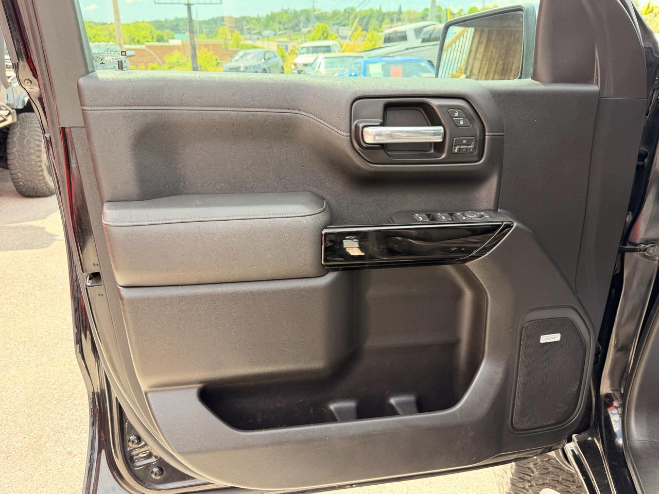 Chevrolet Silverado 1500 4WD Crew Cab 147" LTZ 2020