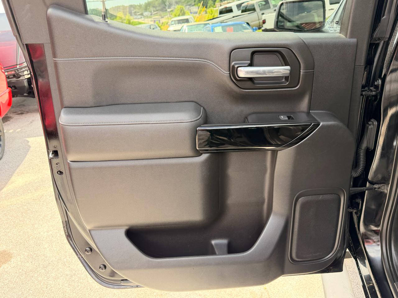 Chevrolet Silverado 1500 4WD Crew Cab 147" LTZ 2020