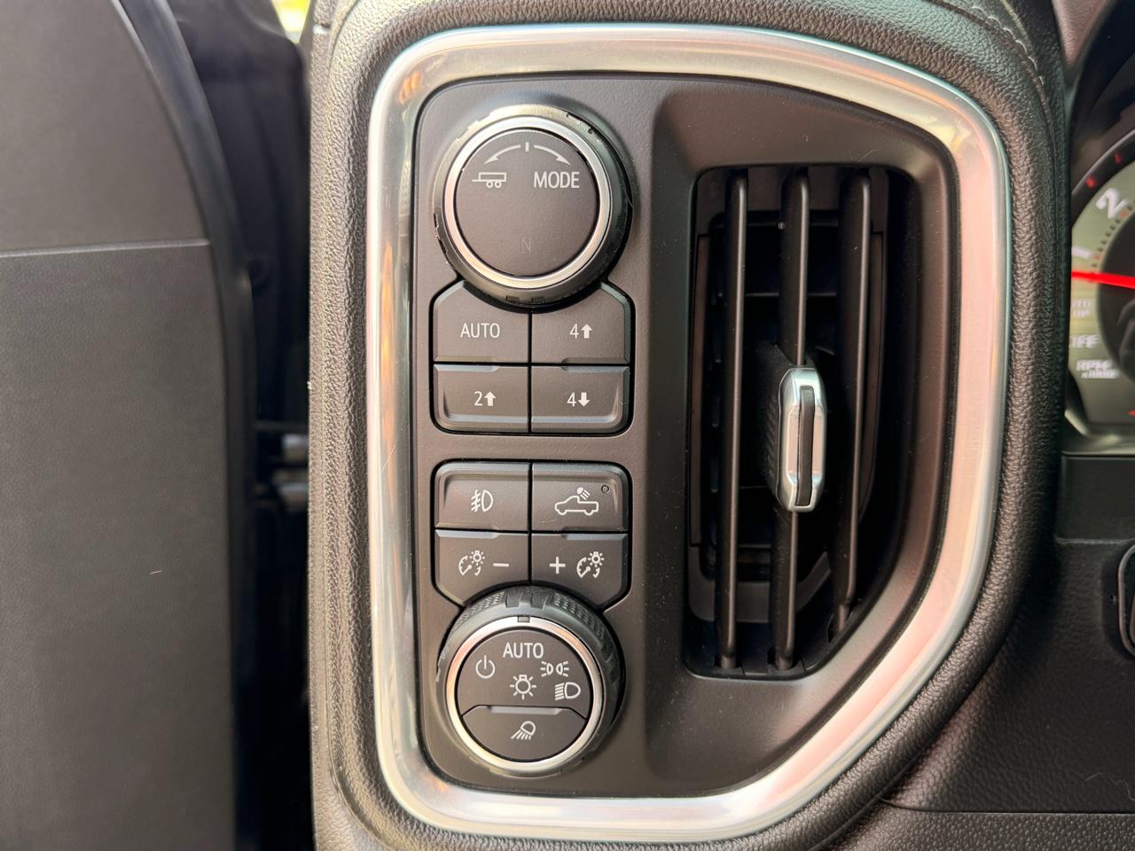 Chevrolet Silverado 1500 4WD Crew Cab 147" LTZ 2020