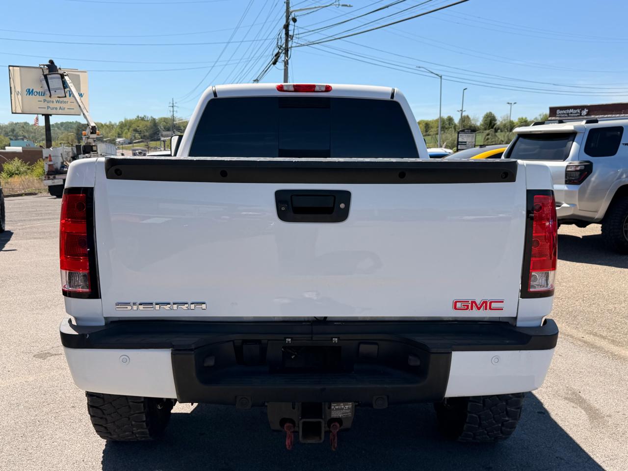 GMC Sierra 2500HD 4WD Crew Cab 153.7" Denali 2013