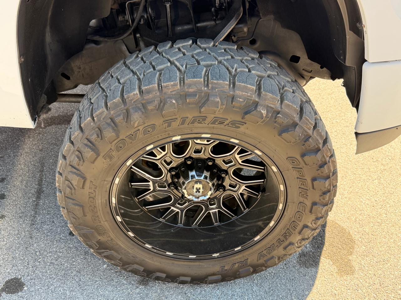 GMC Sierra 2500HD 4WD Crew Cab 153.7" Denali 2013