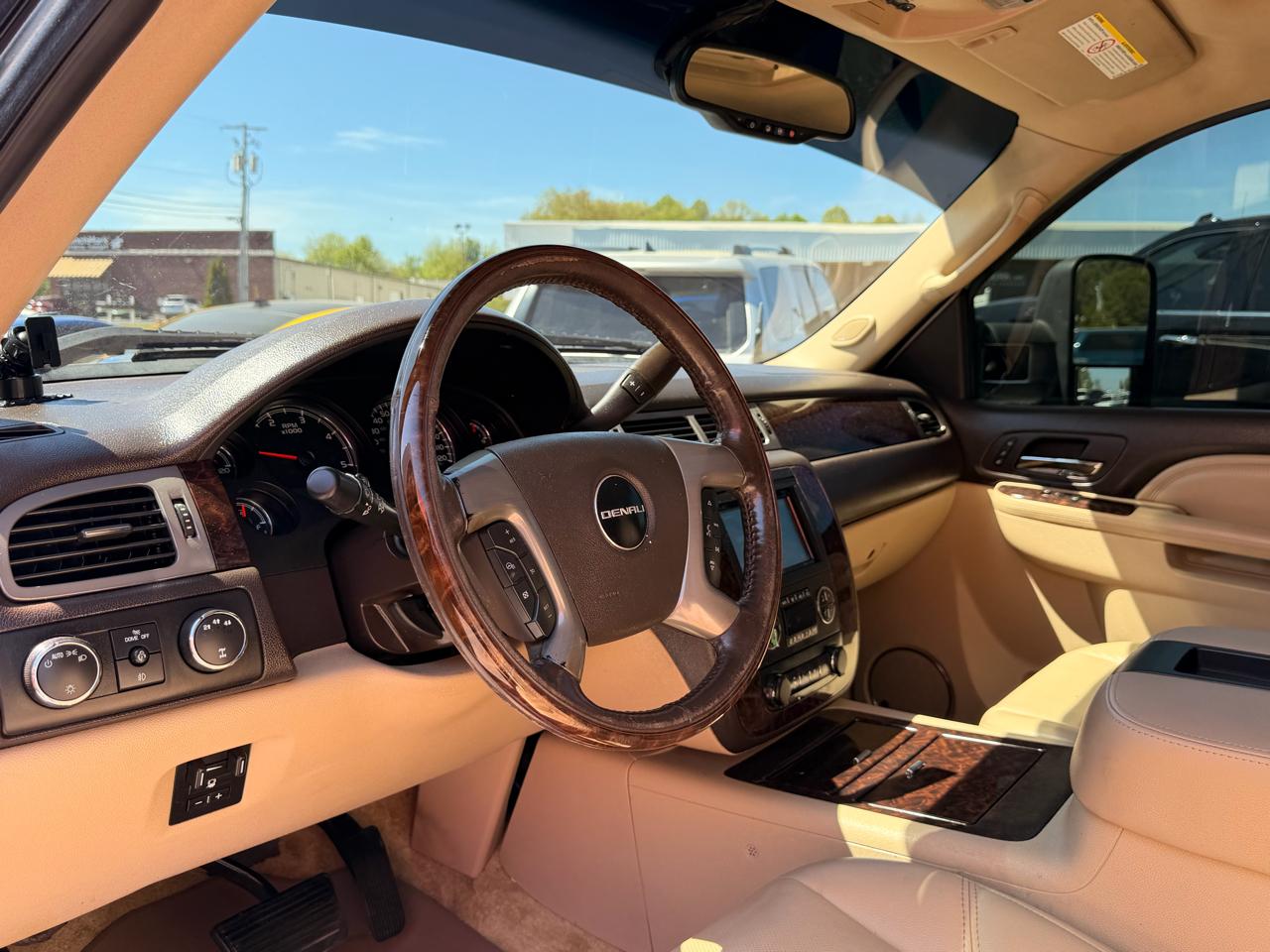 GMC Sierra 2500HD 4WD Crew Cab 153.7" Denali 2013