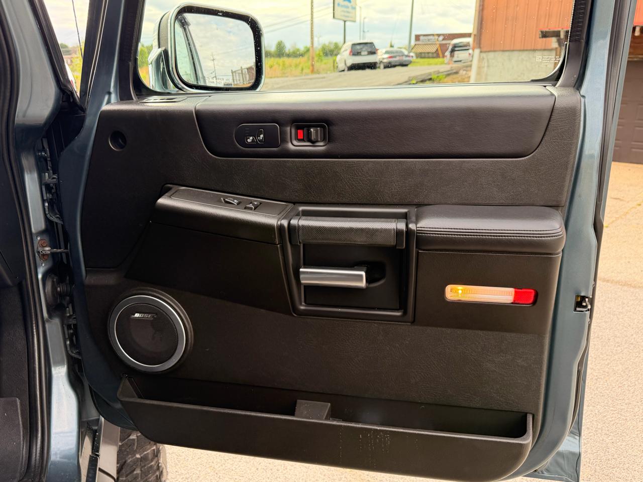 HUMMER H2 4dr Wgn 4WD SUT 2006