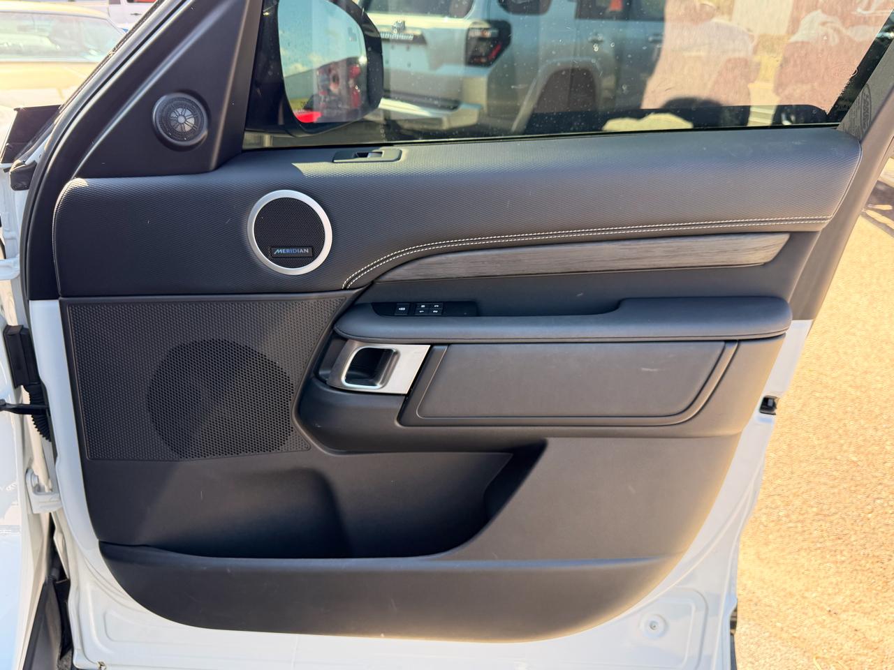 Land Rover Discovery P300 S R-Dynamic 2021