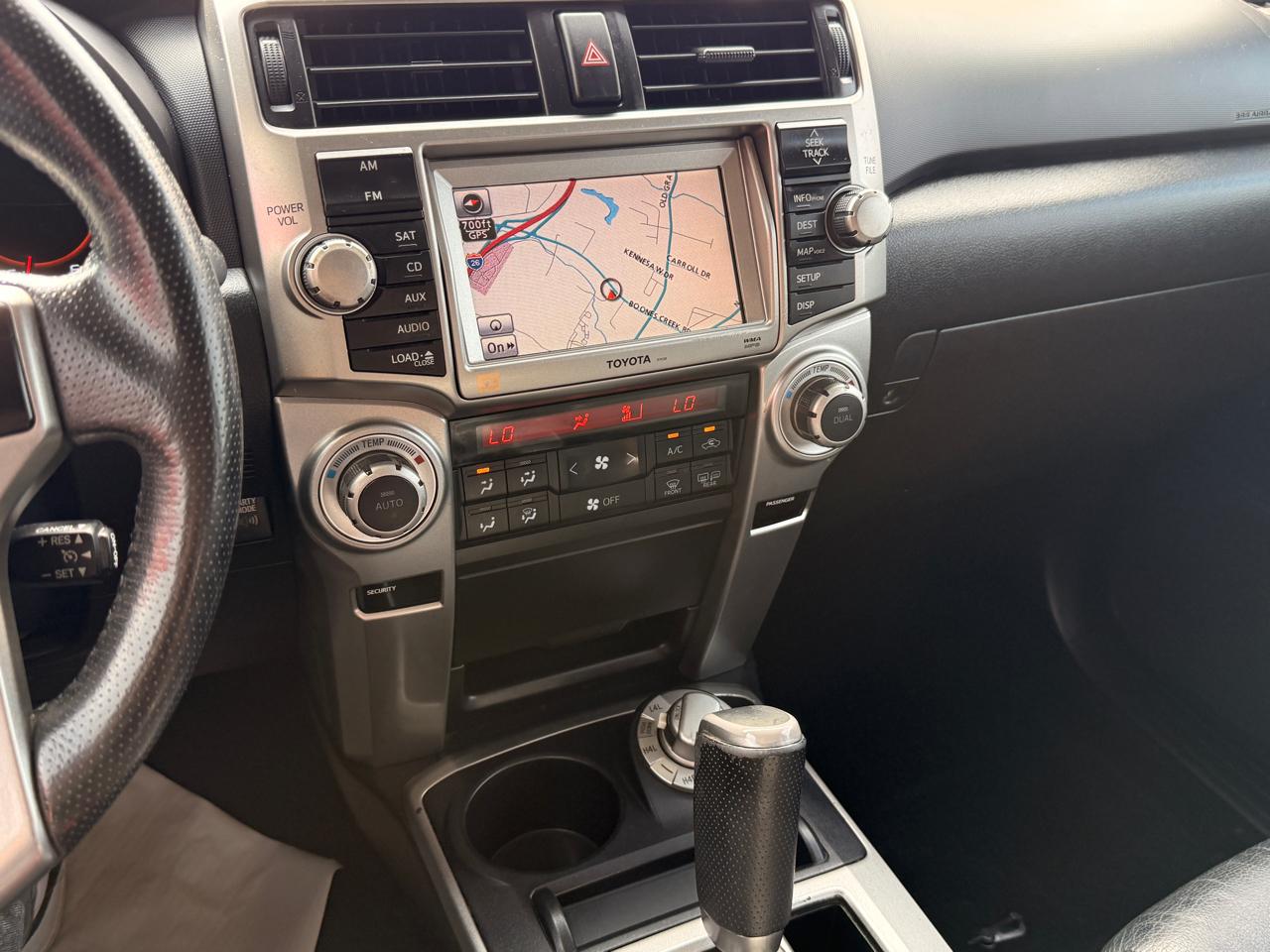 Toyota 4Runner 4WD 4dr V6 Limited (Natl) 2011