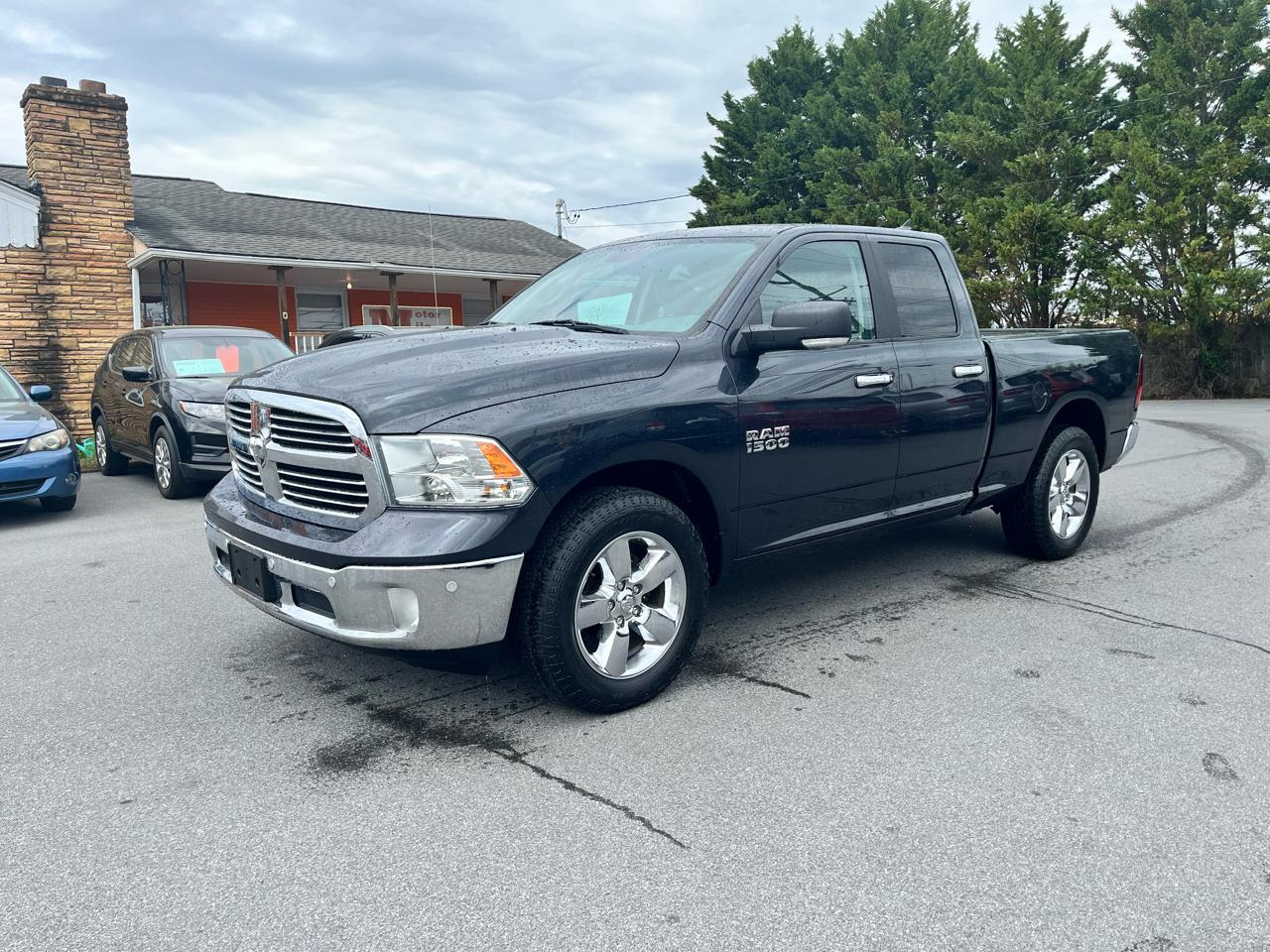 RAM 1500 Big Horn 4x4 Quad Cab 6'4" Box 2018