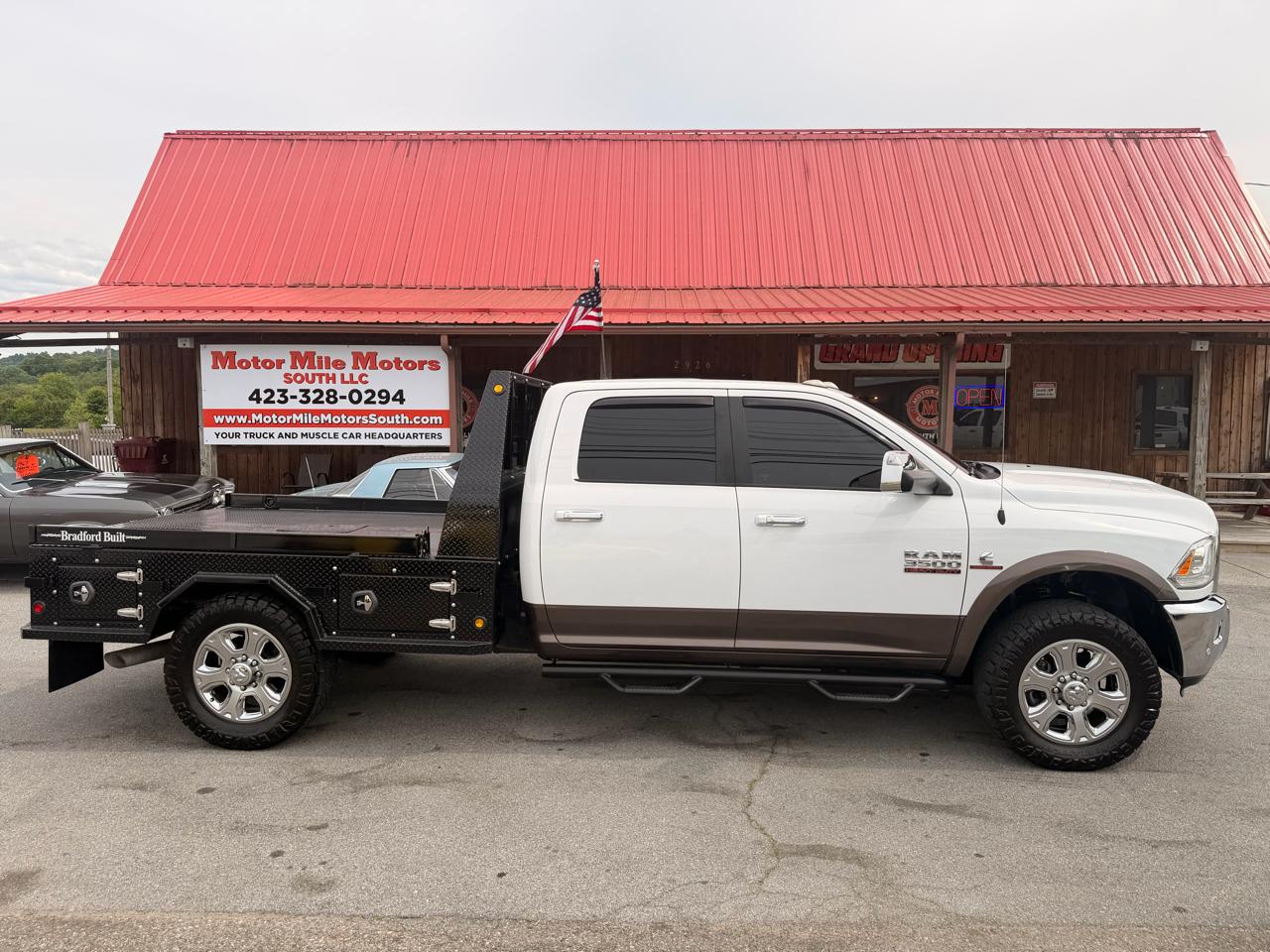 RAM 3500 Laramie 4x4 Crew Cab 8' Box 2017