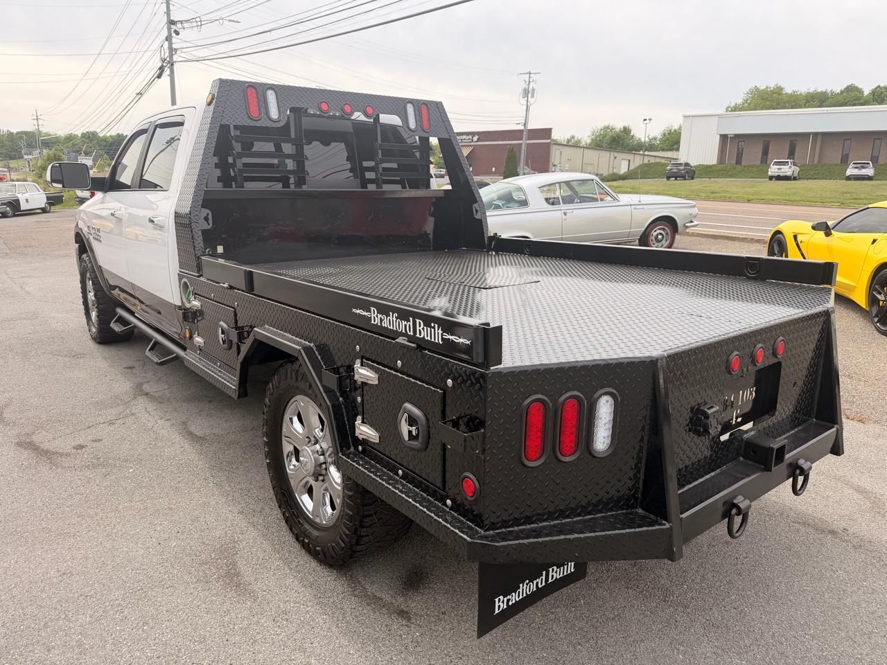 RAM 3500 Laramie 4x4 Crew Cab 8' Box 2017