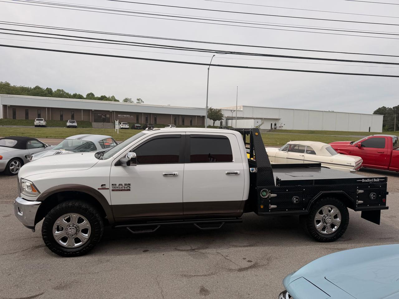 RAM 3500 Laramie 4x4 Crew Cab 8' Box 2017