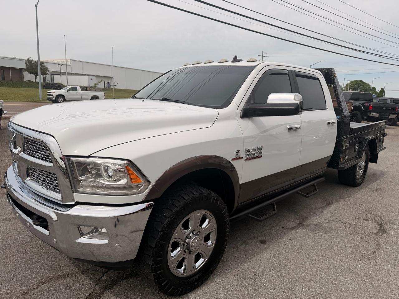 RAM 3500 Laramie 4x4 Crew Cab 8' Box 2017