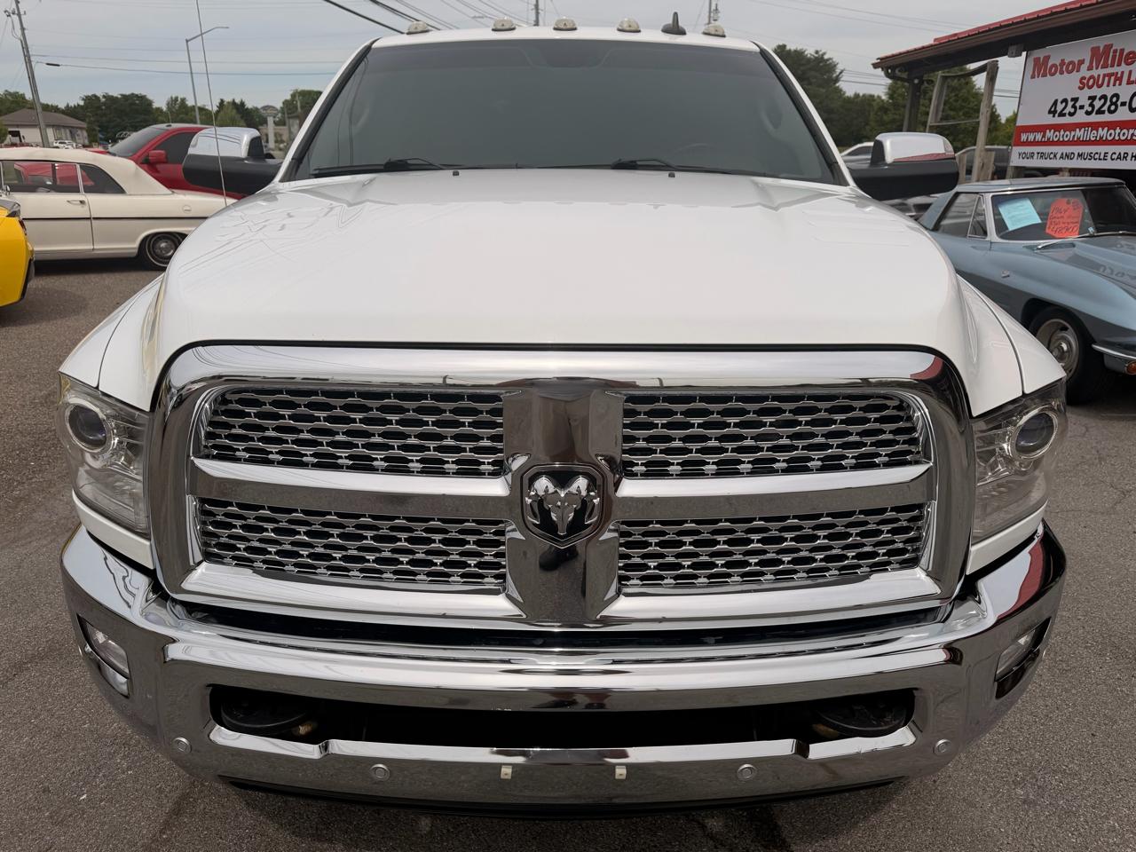 RAM 3500 Laramie 4x4 Crew Cab 8' Box 2017