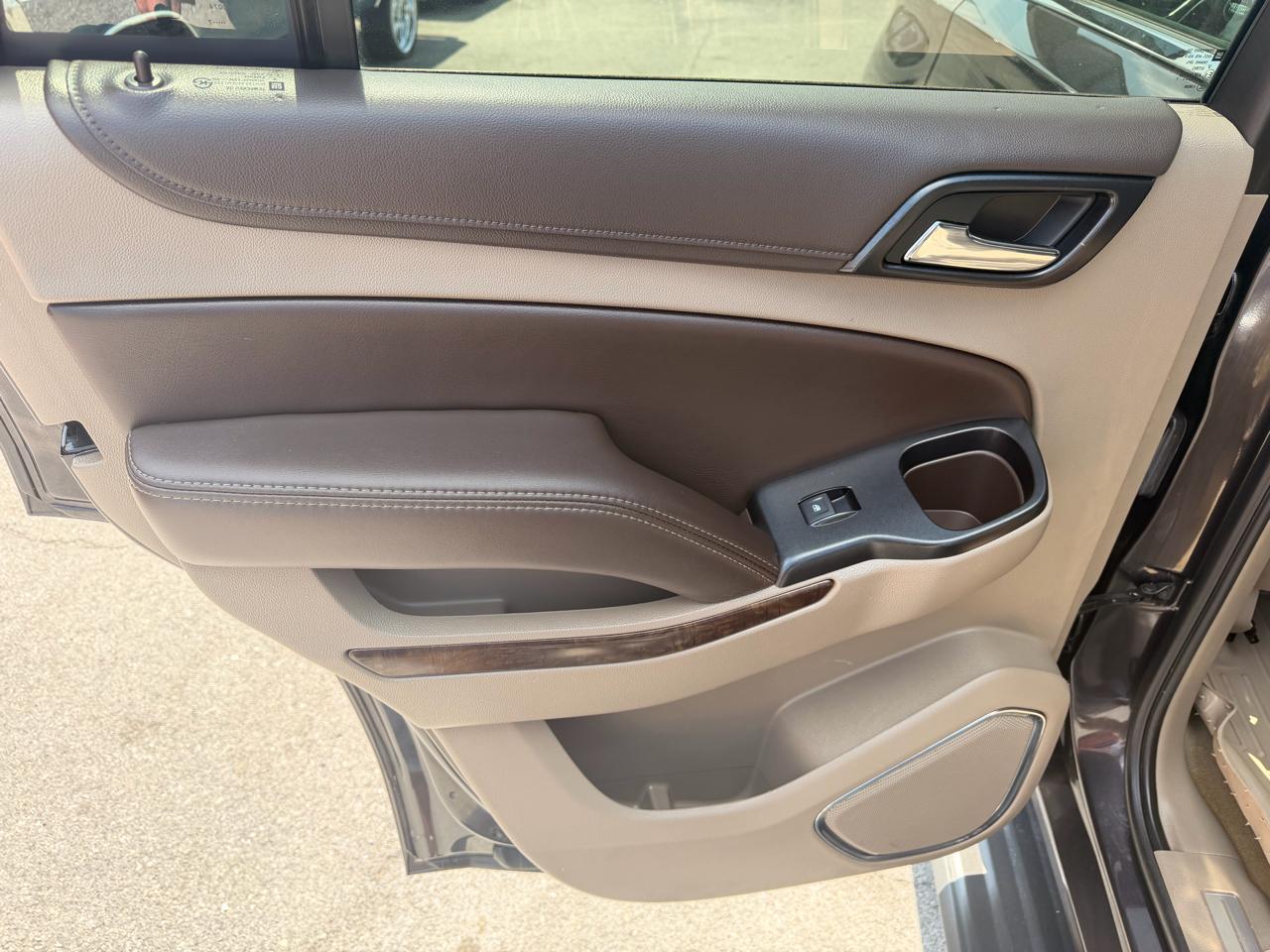 Chevrolet Tahoe 4WD 4dr LT 2017