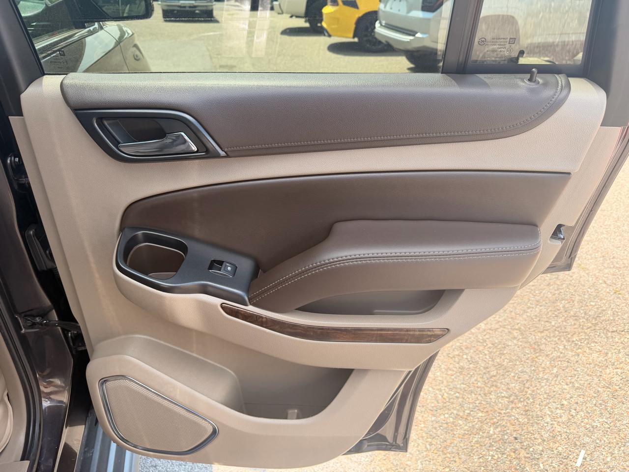 Chevrolet Tahoe 4WD 4dr LT 2017