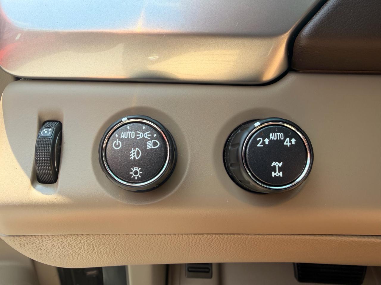 Chevrolet Tahoe 4WD 4dr LT 2017