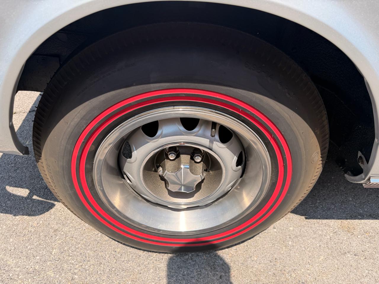 Plymouth Barracuda  1964