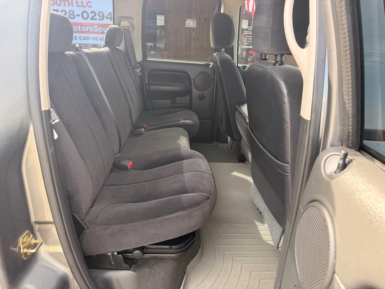 Dodge Ram 2500 4dr Quad Cab 140.5" WB 4WD SLT 2005